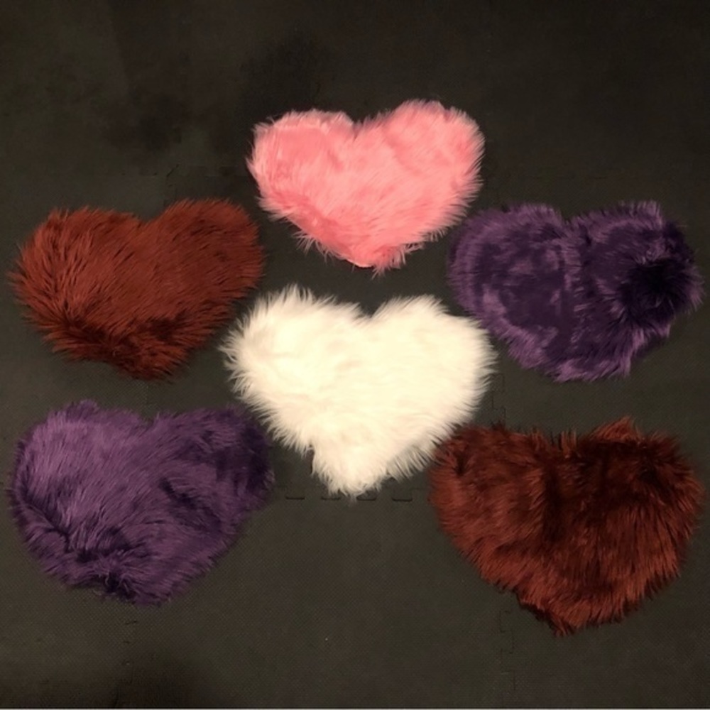 Faux Fur Valentine Hearts <3